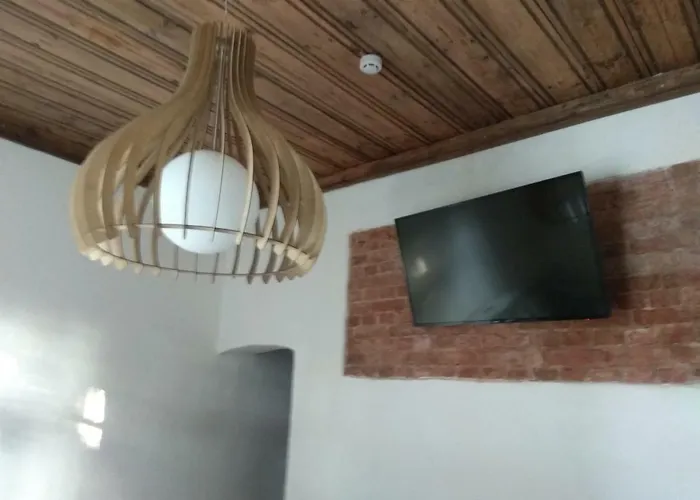 公寓 Kirsimaee Maja *